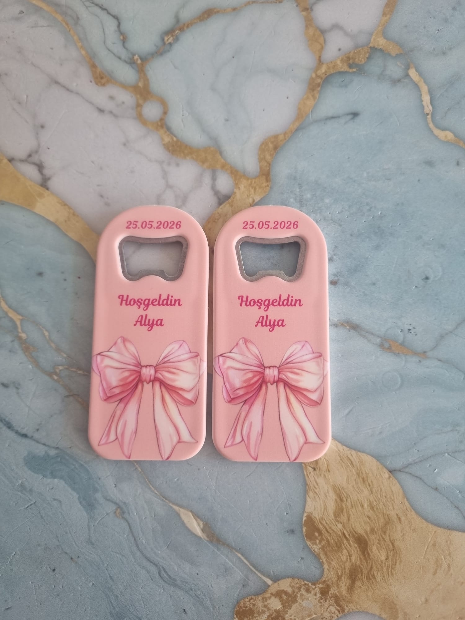 Dikdörtgen Açacak Magnet Pembe Zemin Kurdele