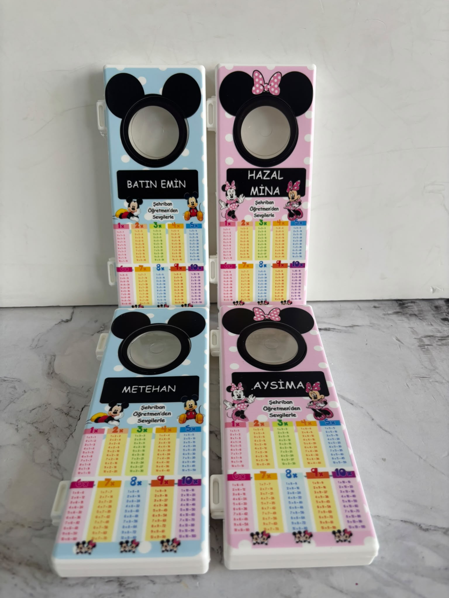 Plastik Kalem Kutusu Minne,Mickey Desen Çarpım Tablolu